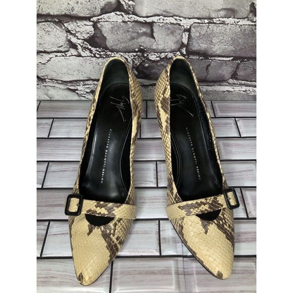 Giuseppe Zanotti Ivory Cream SnakeSkin Leather Pointed Strap Heels Women Sz 37EU - Picture 2 of 16
